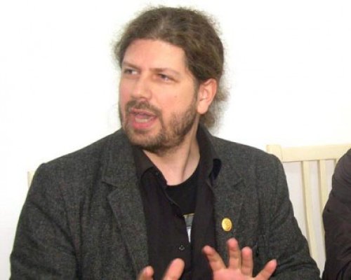 Cernea apără pe toată lumea: gay, lesbiene, delfini. Ce vrea să mai lanseze deputatul la Constanţa